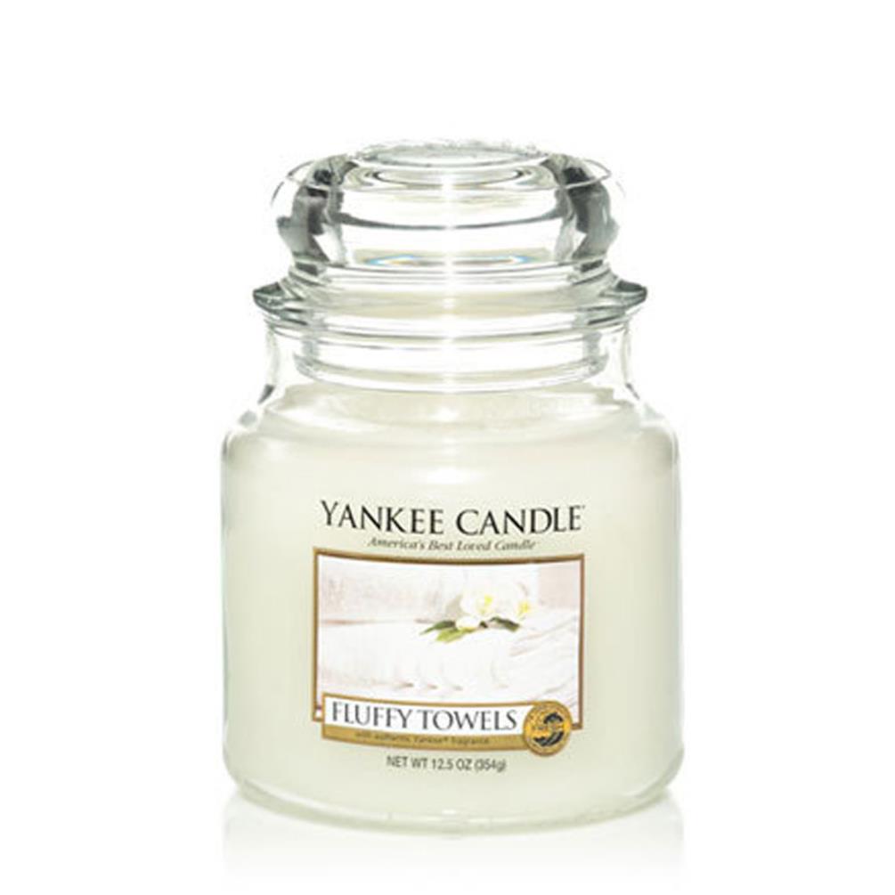 Yankee Candle Fluffy Towels Medium Jar £17.49